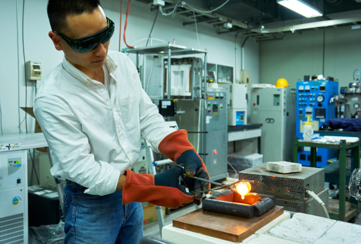 高温実験(最先端設備)